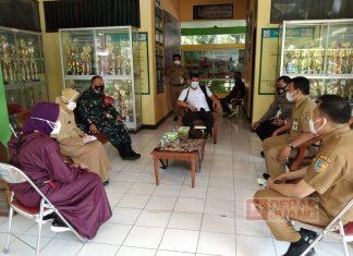 Ketua Badan Kehormatan DPRD Demak Tinjau Pelaksanaan Vaksinasi