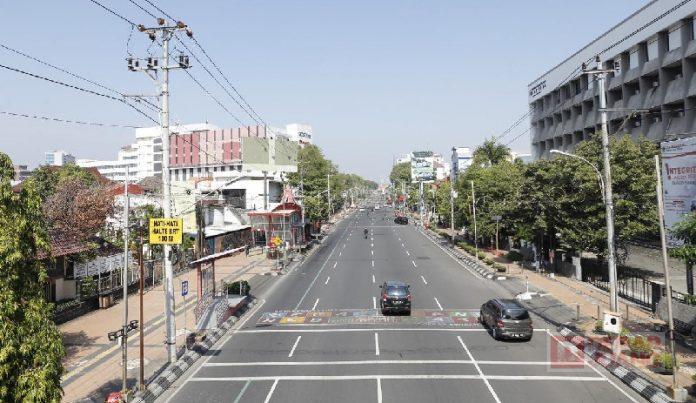 PPKM Darurat Semarang Hari Pertama, Tempat Makan Hanya Take Away Sampai Pukul 20.00