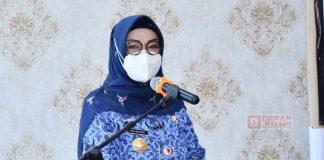 Pandemi Covid-19 Tak Kunjung Usai, Bupati Etik Percepat Penyaluran Bansos di Sukoharjo