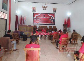 Penyerahan Simbolis Kursi Roda ke Seluruh PAC Jepara