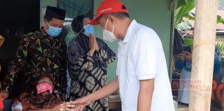 Sadewo Berikan Bantuan Kursi Roda Kepada Masyarakat Penderita Stroke
