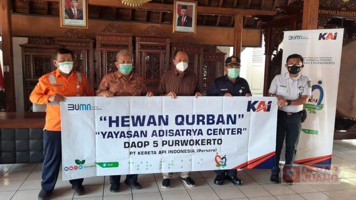 Sadewo Terima Bantuan Hewan Kurban dari PT KAI dan Yayasan Adisatria Center