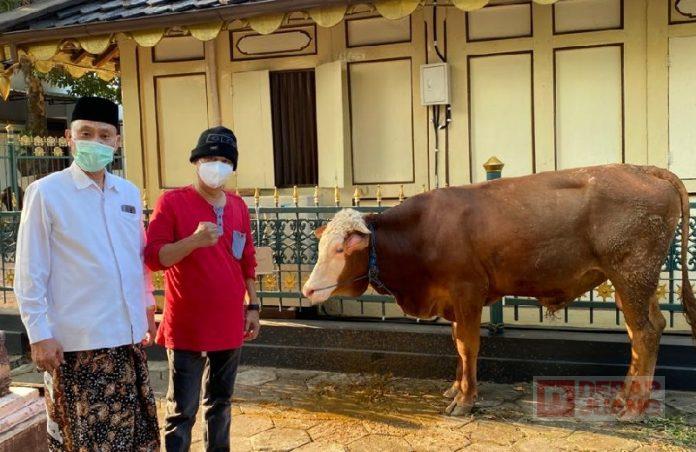 Salurkan Hewan Kurban ke MAD, Slamet Harap Beri Manfaat di Tengah Pandemi