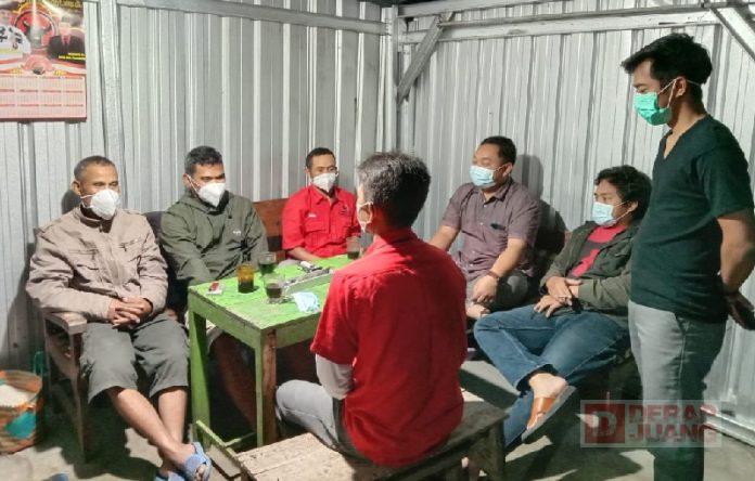 Sambil Ngopi, Indianto Berikan Edukasi Tentang Kemandirian Ekonomi