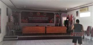 Semprot Disinfektan, Ikhtiar Kader Komunitas Juang Batang Tangkal Corona