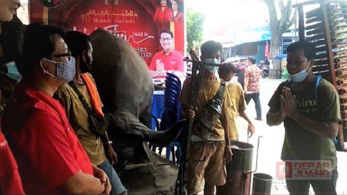 Seniman Jalanan Hingga Ojol Ikut Vaksinasi di DPC PDI Perjuangan Kebumen