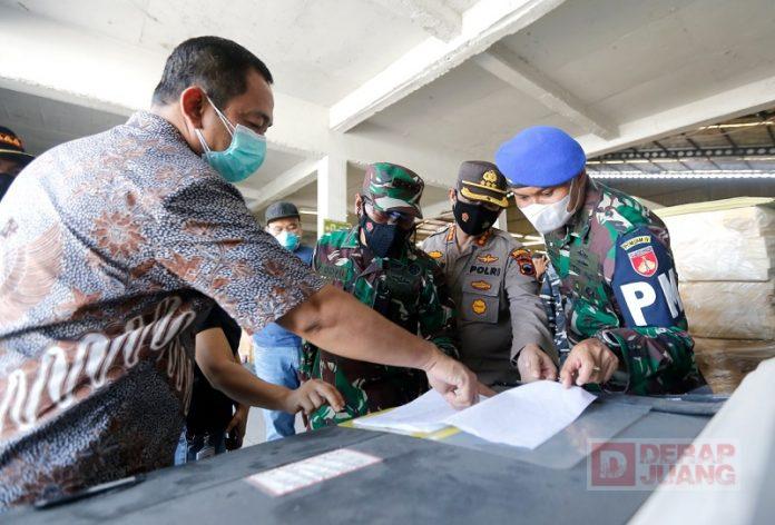 Sidak Pabrik di Semarang, Hendi Minta Karyawan WFH Tetap Digaji