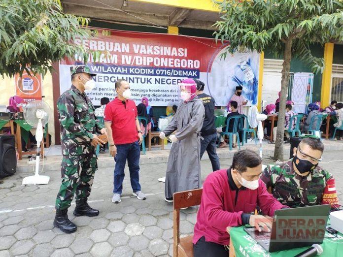 Slamet; Kita Akan Kawal Terus Vaksinasi untuk Pelajar di Demak