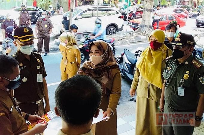 Sri Mulyani Sektor Esensial dan Non Esensial Menjadi Sasaran Operasi Yustisi PPKM Darurat