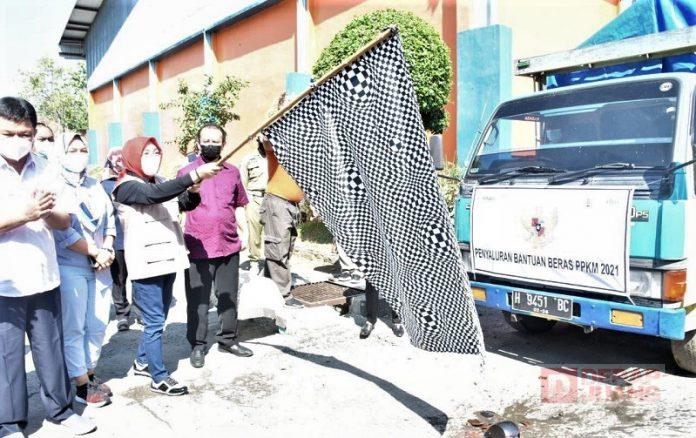 Sri Sumarni; Semoga Bantuan Ringankan Masyarakat di Masa PPKM