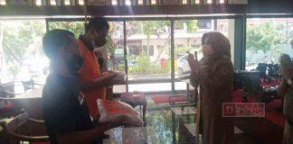 Terapkan PPKM Darurat, Sri Mulyani Berikan Bantuan Kepada PKL di Alun-alun Klaten