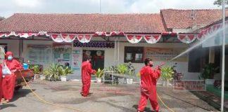 Turunkan Angka Covid-19, Cahyoto Gelar Aksi Penyemprotan Disinfektan