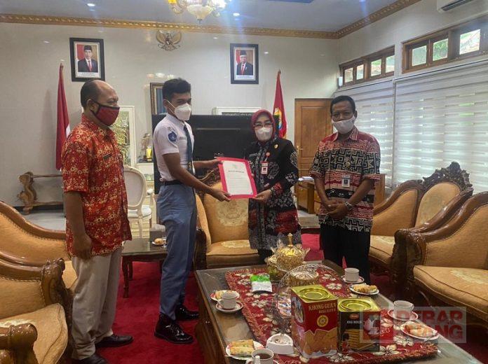 Wakili Jawa Tengah, Sri Sumarni Beri Apresiasi Pelajar Berprestasi dari Grobogan