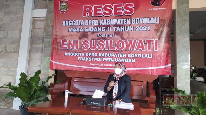 Adakan Reses, Eni Susilowati Ingatkan Pentingnya Vaksinasi