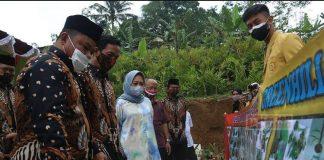 Apresiasi Pemuda Bangun Madin, Bupati Tiwi: Bisa Menjadi Inspirasi Banyak Orang