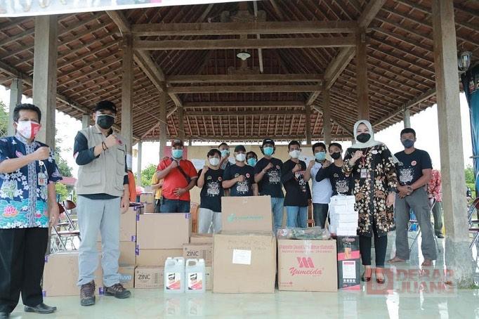 Apresiasi Relawan Pos Aju, Sri Mulyani Berikan Bantuan