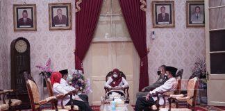 Bahas Inovasi UMKM, Bupati Demak Inginkan Sentra Balai Pembinaan UMKM dr. Hj. Eistianah bersama beberapa OPD