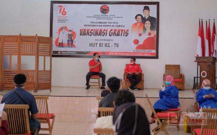 Bantu Pemerintah Capai Herd Immunity, DPC PDI Perjuangan Jepara Gelar Vaksinasi (3)