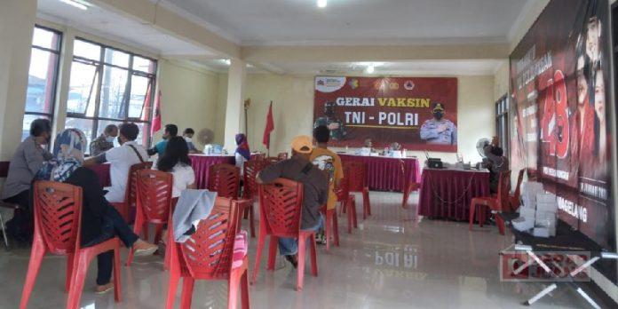 Bantu-Pemerintah-DPC-PDI-Perjuangan-Kota-Magelang-Gelar-Vaksinasi