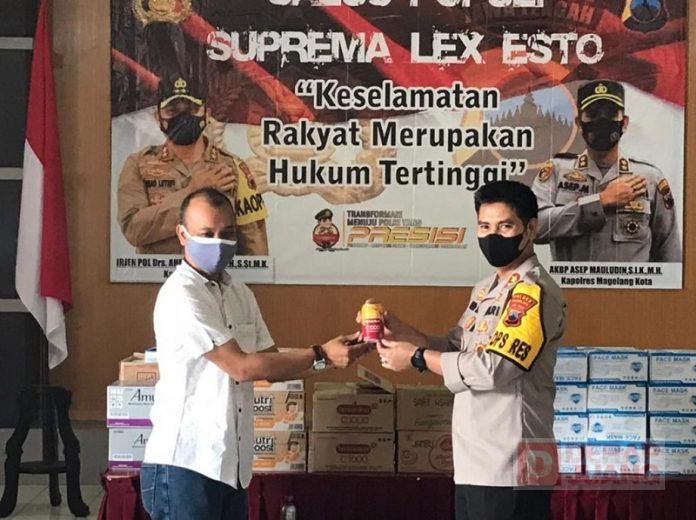 Bentengi Aparat, PDI Perjuangan Kota Magelang Gerojok APD dan Minuman Suplemen (2)