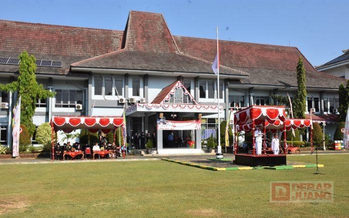 Beri Amanat Khusus, Mbak Eisti Tekankan Gotong Royong