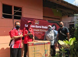 Budi Agung Prasetyo Salurkan Bantuan Kursi Roda Aspirasi dari Mbak Casyhta