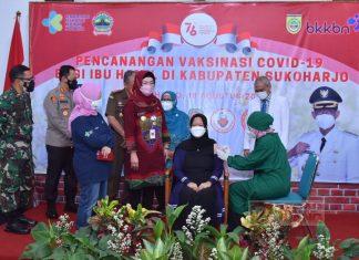Bupati Etik Canangkan Vaksinasi untuk Ibu Hamil