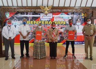 Bupati Tiwi Terima Bantuan Dana BSPS dari Kementerian PUPR