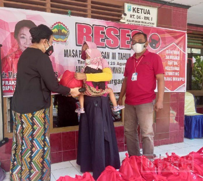 Gelar Reses, dr. Messy Beri Pemahaman Cegah Stunting