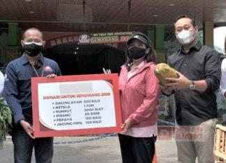 Hadapi Pandemi, PKK Kota Semarang Sumbang Bantuan Pangan Satwa di Semarang Zoo
