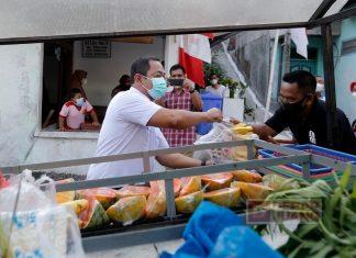 Hendi Ajak Masyarakat Mampu Ikut Gerakan Beli Bagi