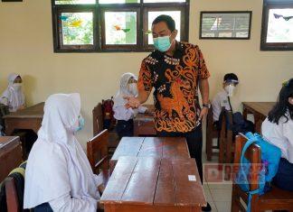 Hendi Tinjau PTM Hari Pertama di Kota Semarang