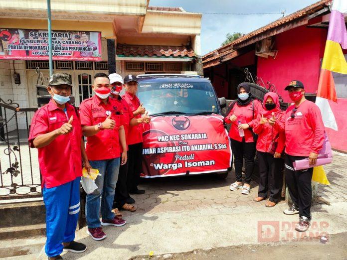 Ito Anjarini Peduli Kepada Warga Isoman di Sokaraja