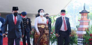 Ketua DPR RI Kenakan Busana Adat Bali, Fitria Handini: Mbak Puan Tampak Anggun