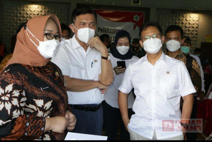 Kunjungi Sragen, Luhut Targetkan 15.000 Dosis Vaksin Perhari di Bumi Sukowati