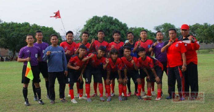 Meriahkan HUT RI, Kader Banteng Brebes Gelar Pertandingan Persahabatan Sepak Bola