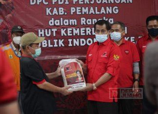 PDI Perjuangan Pemalang Bagikan 2,5 Ton Beras untuk Kaum Marhaen