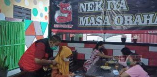 PDI Perjuangan Bawang Dampingi Pendaftaran Kartu Prakerja
