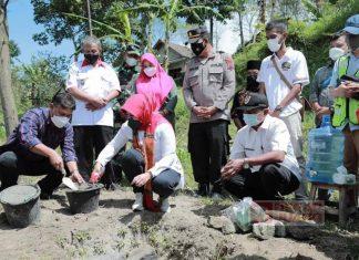 Peletakkan Batu Pertama Pembangunan Jembatan Gantung, Sri Mulyani: Semoga Bisa Bermanfaat Bagi Masyarakat