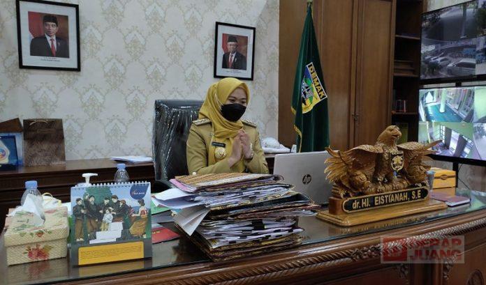 Rutinitas Tak Menjadi Penghalang Mbak Eisti Khidmad Ikuti Peresmian Sekolah Partai