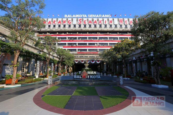 Sambut HUT RI, Hendi Beri Instruksi Merah Putihkan Balai Kota