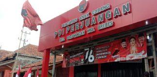 Semarakkan HUT RI ke-76, PAC Paguyangan Pasang Banner dan Spanduk
