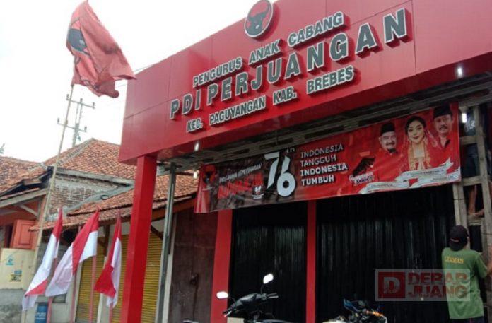Semarakkan HUT RI ke-76, PAC Paguyangan Pasang Banner dan Spanduk