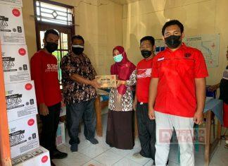 Serahkan Bantuan, Suyuti: Bukti Kepedulian Bu Tuti pada Konstituen