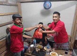 Silaturahmi bersama Kader, Urip Raharjo Bagikan Paket Sembako