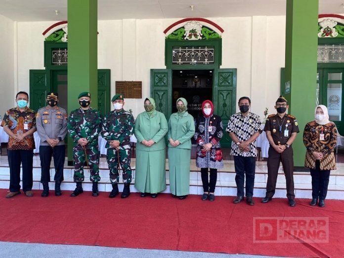 Sri Sumarni; Dandim 0717 dan Pemkab Grobogan Mitra Terbaik dalam Penanganan Covid-19