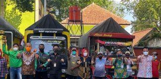 Sri Sumarni Salurkan 2.000 Paket Sembako dari Presiden