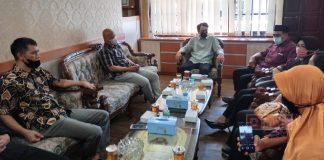 Temui Ketua DPRD Purworejo, Pegawai Puskesmas Cangkrep Sampaikan Aspirasi