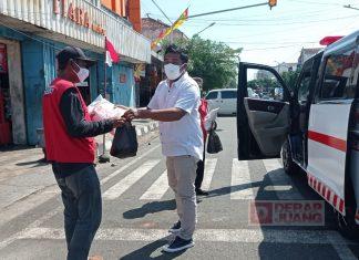 Turun Lapangan, Wujud Kepedulian Rimo Berikan Bantuan Kepada Masyarakat di Tengah Pandemi