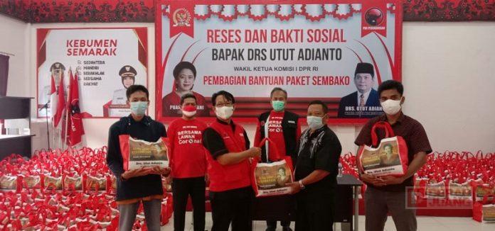 Utut Adianto Bagikan Seribu Paket Sembako Kepak Sayap Kebhinekaan di Kebumen
